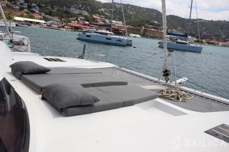 Saona 47 - Yacht Charter Sailica