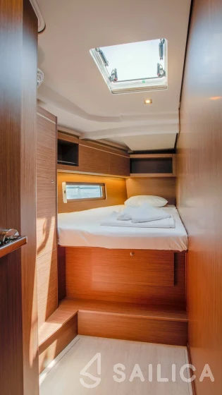 Oceanis 46.1 - Yacht Charter Sailica