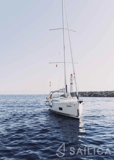 Oceanis 46.1 - Yacht Charter Sailica