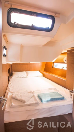 Oceanis 46.1 - Yacht Charter Sailica