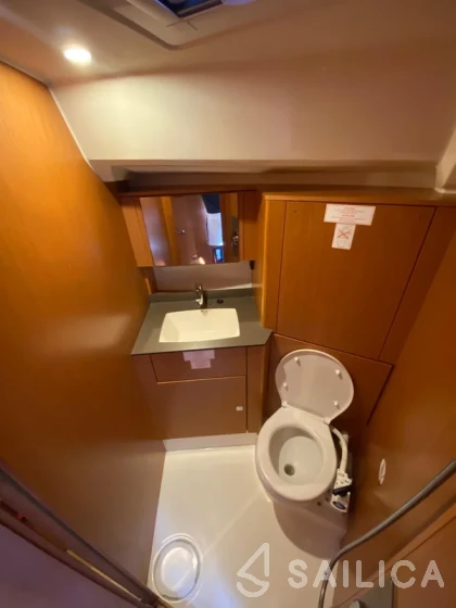 Bavaria 41 Cruiser - Yacht Charter Sailica