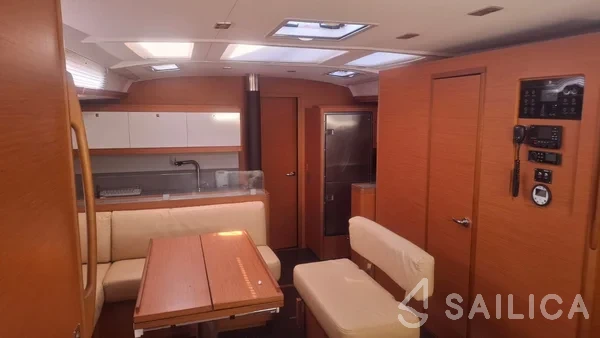 Dufour 530 - Yacht Charter Sailica