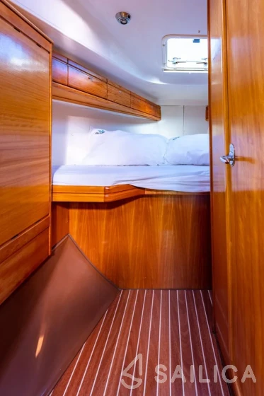 Bavaria 37 Cruiser - Yacht Charter Sailica