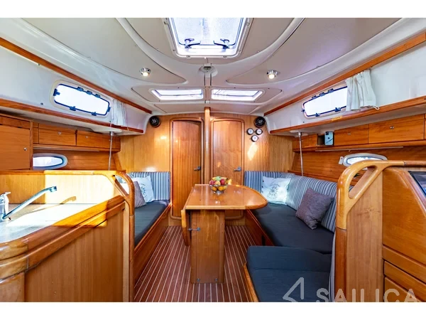 Bavaria 37 Cruiser - Yacht Charter Sailica