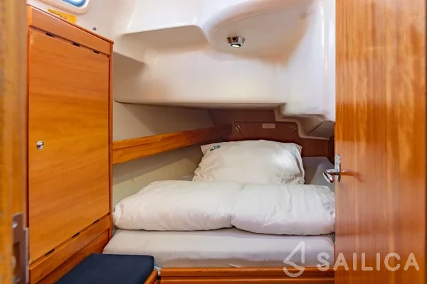 Bavaria 37 Cruiser - Yacht Charter Sailica
