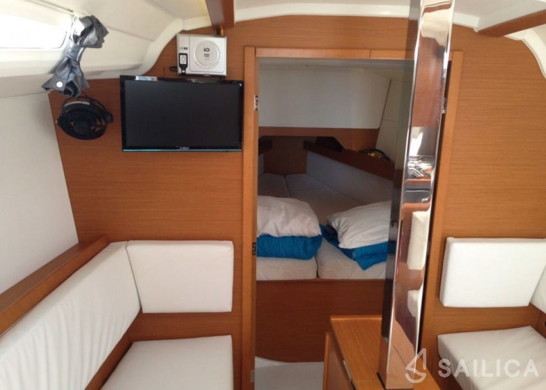Sun Odyssey 349 - Yacht Charter Sailica
