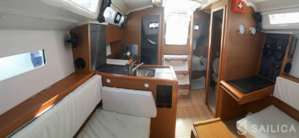 Sun Odyssey 349 - Yacht Charter Sailica