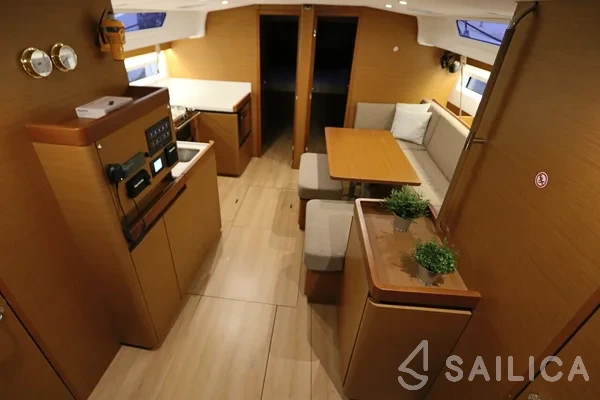 Sun Odyssey 490 - Yacht Charter Sailica