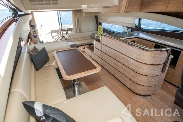 Azimut 60 - Yacht Charter Sailica