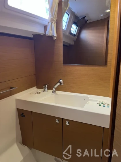 Sun Odyssey 469 - Yacht Charter Sailica
