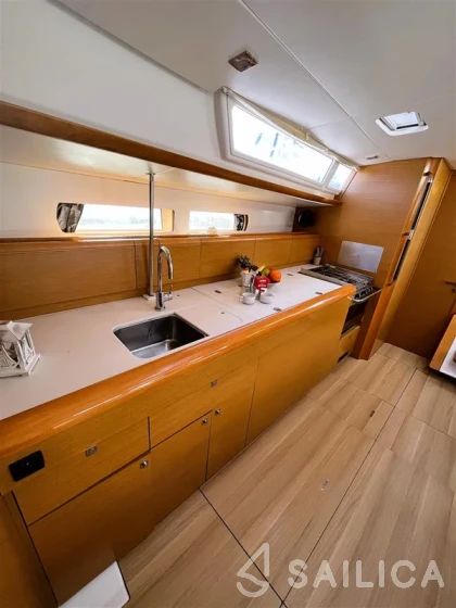 Sun Odyssey 469 - Yacht Charter Sailica