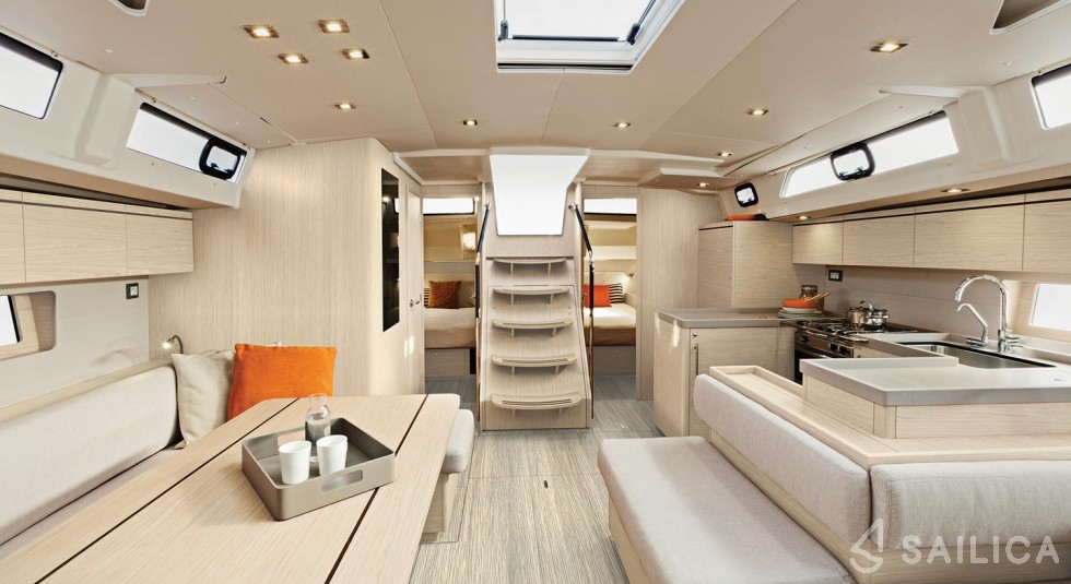 Oceanis 51.1 - Yacht Charter Sailica