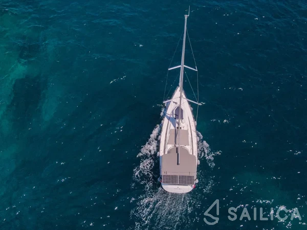 Bavaria 46 Cruiser - Yacht Charter Sailica