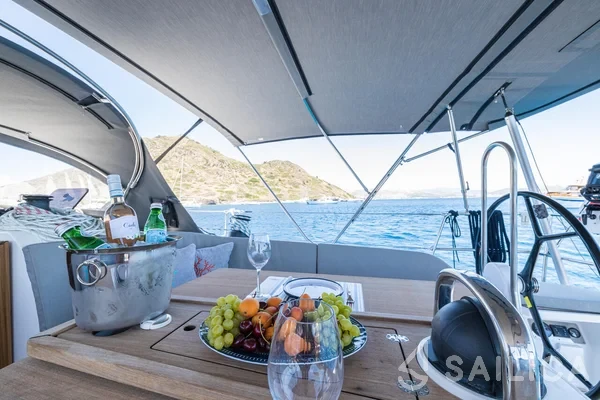 Bavaria 46 Cruiser - Yacht Charter Sailica