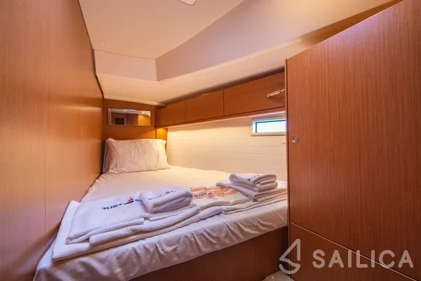 Bavaria 46 Cruiser - Yacht Charter Sailica