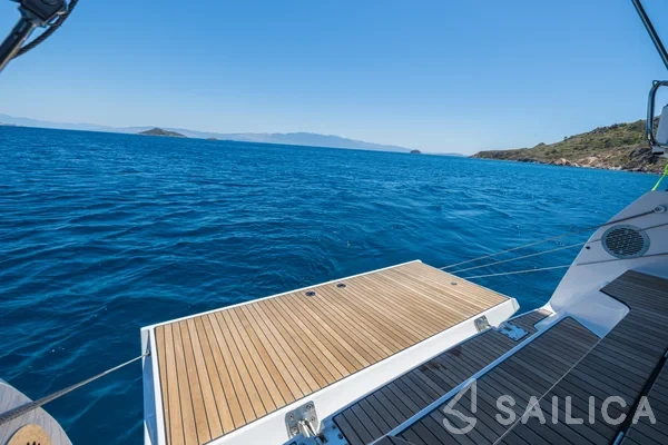 Bavaria 46 Cruiser - Yacht Charter Sailica