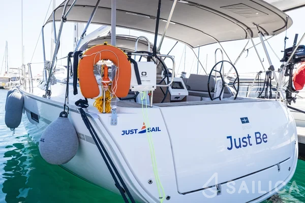 Bavaria 46 Cruiser - Yacht Charter Sailica