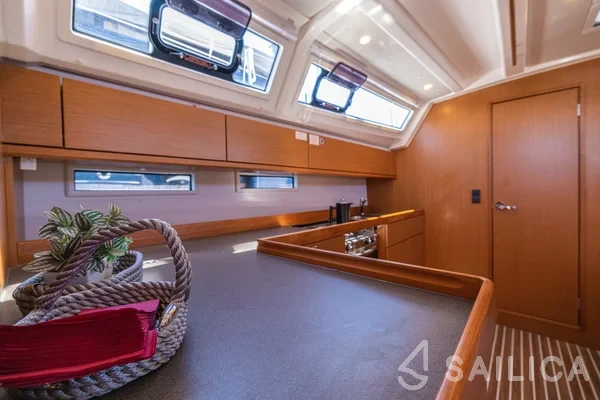 Bavaria 46 Cruiser - Yacht Charter Sailica