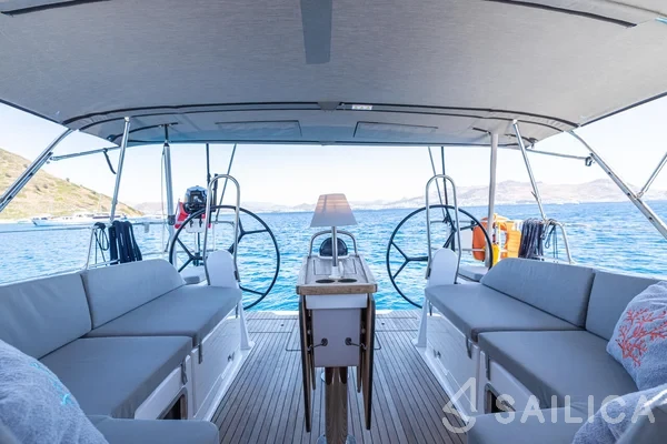 Bavaria 46 Cruiser - Yacht Charter Sailica