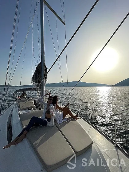 Bavaria 46 Cruiser - Yacht Charter Sailica