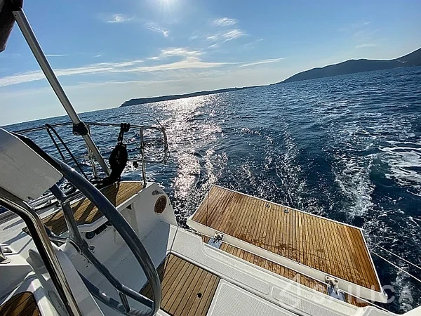Bavaria 46 Cruiser - Yacht Charter Sailica