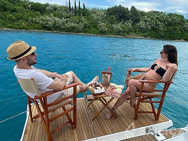 Bavaria 46 Cruiser - Yacht Charter Sailica