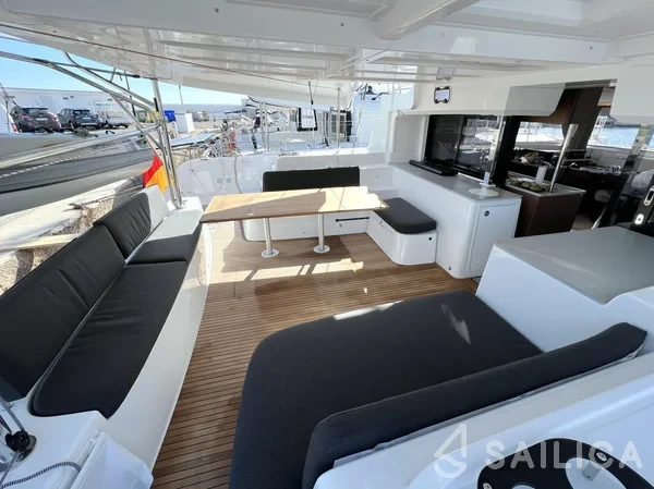 Lagoon 46  - Yacht Charter Sailica