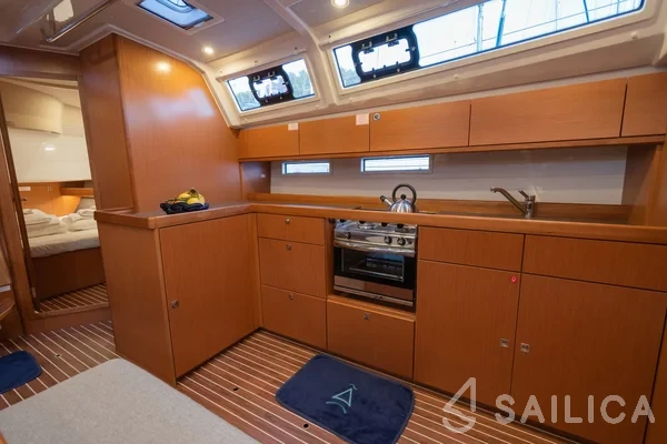 Bavaria 46 Cruiser - Yacht Charter Sailica