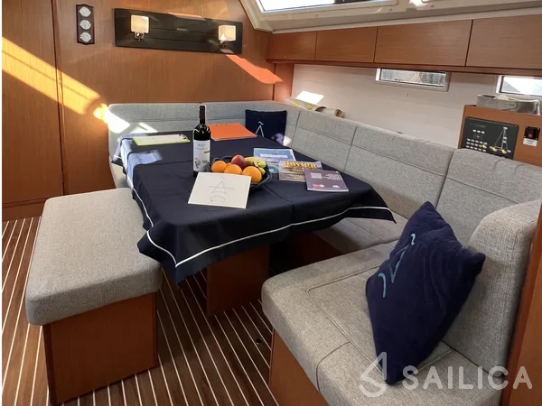 Bavaria 46 Cruiser - Yacht Charter Sailica