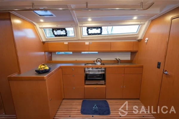 Bavaria 46 Cruiser - Yacht Charter Sailica