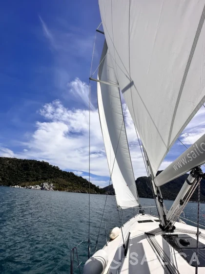 Bavaria 46 Cruiser - Yacht Charter Sailica