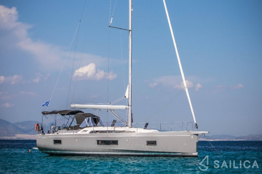 Oceanis 51.1 - Yacht Charter Sailica