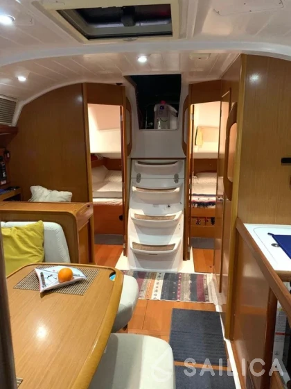 Cyclades 39.3 - Yacht Charter Sailica