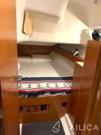 Cyclades 39.3 - Yacht Charter Sailica