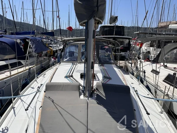 Cyclades 39.3 - Yacht Charter Sailica