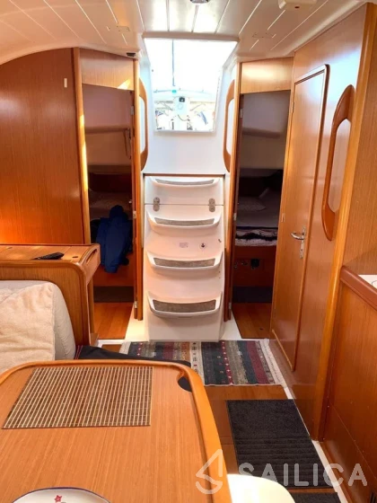 Cyclades 39.3 - Yacht Charter Sailica