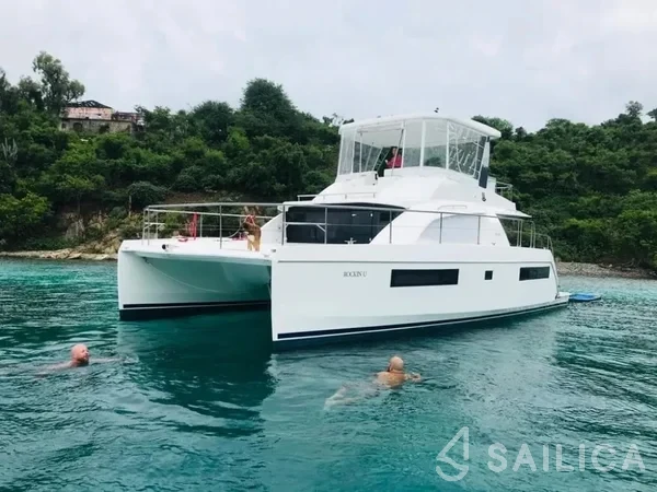 Leopard 434 - 4 + 2 cab. - Yacht Charter Sailica