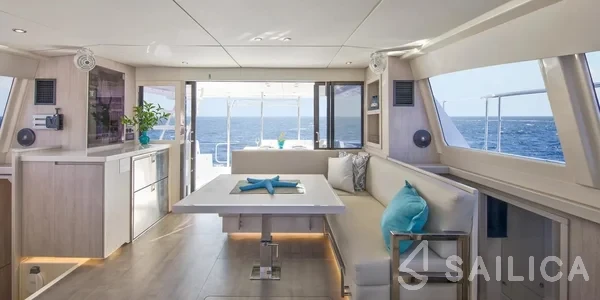Leopard 434 - 4 + 2 cab. - Yacht Charter Sailica