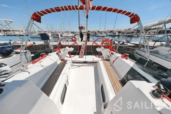 Elan 350 - Yacht Charter Sailica
