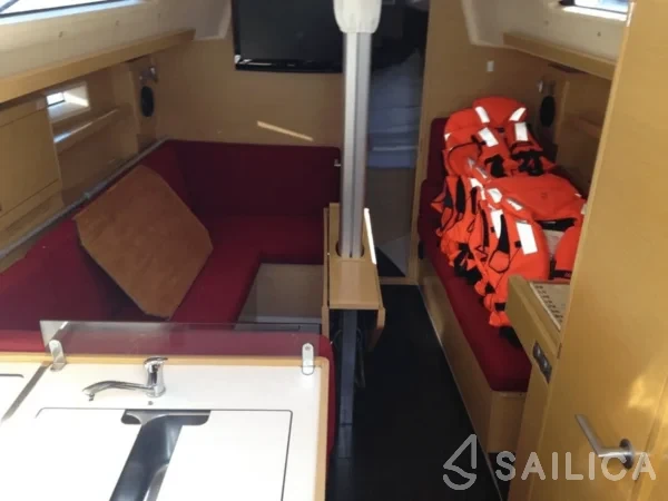 Elan 350 - Yacht Charter Sailica