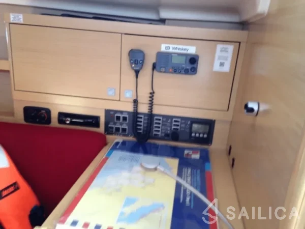 Elan 350 - Yacht Charter Sailica