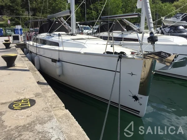 Bavaria 46 Cruiser - Photo #24 Bavaria 46 Cruiser - Yacht Charter Sailica