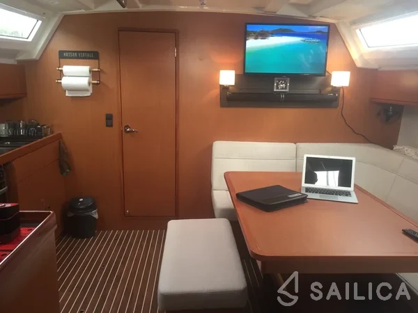 Bavaria 46 Cruiser - Photo #20 Bavaria 46 Cruiser - Yacht Charter Sailica