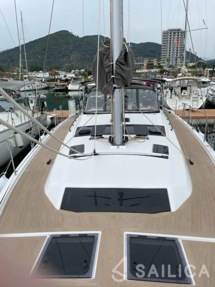 Dufour 470 - Yacht Charter Sailica