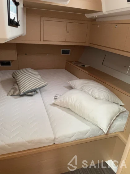Dufour 470 - Yacht Charter Sailica
