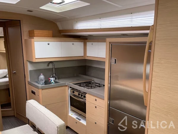 Dufour 470 - Yacht Charter Sailica