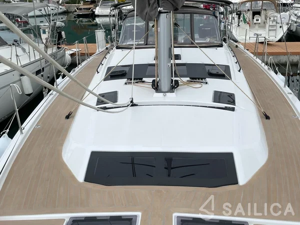 Dufour 470 - Yacht Charter Sailica