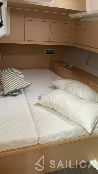 Dufour 470 - Yacht Charter Sailica