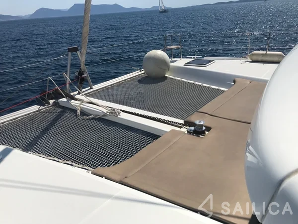 Lagoon 42 - Yacht Charter Sailica