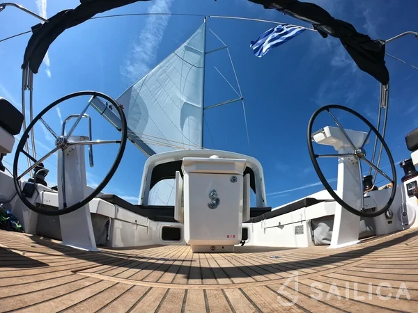 Oceanis 51.1 - Yacht Charter Sailica